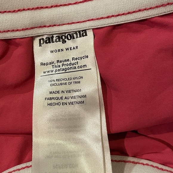 Patagonia Baggies Shorts 5" Reef Pink size XL Hiking Outerwear - Picture 7 of 7